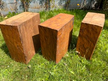 3 x Houtblok - zuil // Massief 31x28x14 beschikbaar voor biedingen