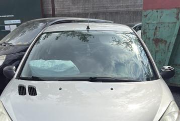 Pare brise Peugeot 206+ 2009-2013 LP/14987 beschikbaar voor biedingen