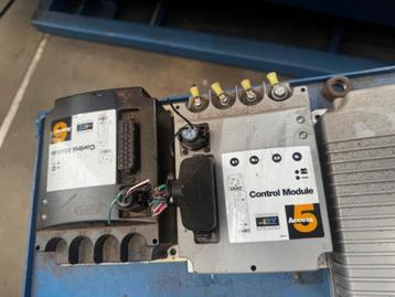 STURING CROWN COMBI TRUCK beschikbaar voor biedingen