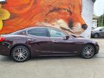 Maserati Ghibli prachtwagen in bordeaux nieuwstaat 45000 km., Auto's, Maserati, Te koop, Berline, Automaat, 2987 cc
