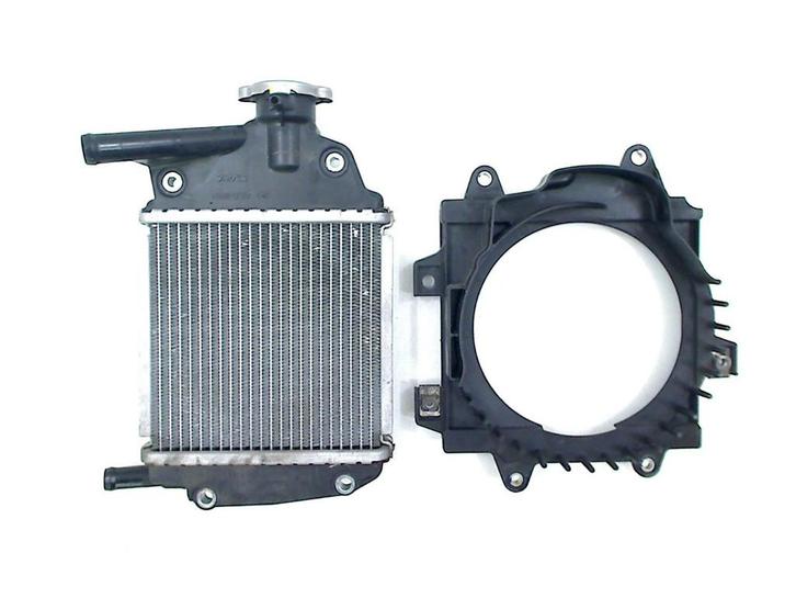 RADIATEUR Aprilia SR COMPACT GT200 E5 (RP8MD) (01-2022/-), Motoren, Onderdelen | Overige, Gebruikt