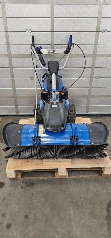 HBM 100 cm Veegmachine / Borstelmachine 5,5 PK - 173 CC beschikbaar voor biedingen