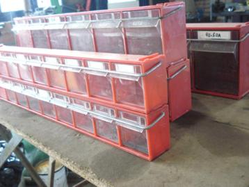 opbergbakjes voor camionette, aanhangwagen, caravan beschikbaar voor biedingen