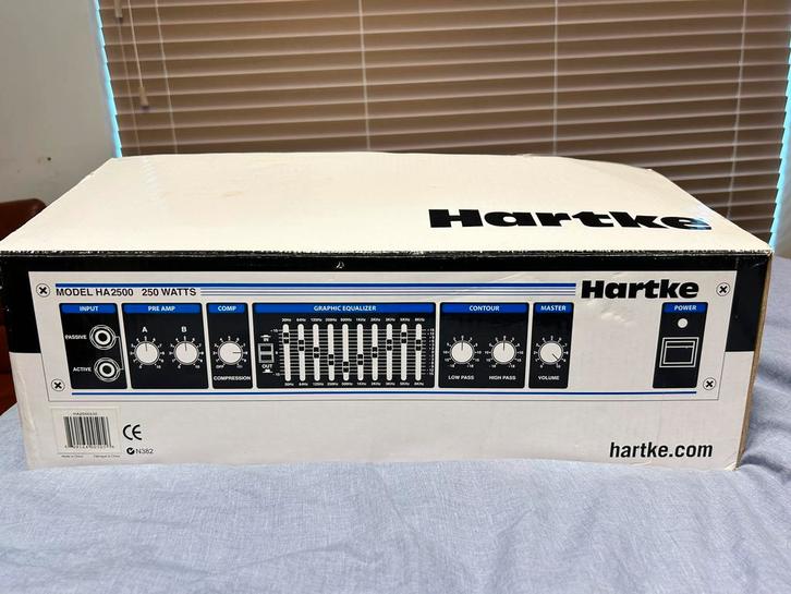 Hartke HA2500 Bass amplifier head, Informatique & Logiciels, Commutateurs réseau, Utilisé, Enlèvement ou Envoi