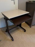 Kleine bureau/computertafel, Huis en Inrichting, Kasten | Computermeubels, Ophalen, Gebruikt, 70 tot 120 cm, Metaal
