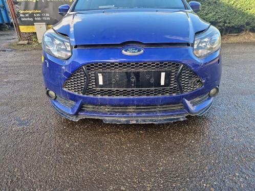Voorbumper van een Ford Focus, Auto-onderdelen, Carrosserie, Bumper, Ford, Gebruikt, 3 maanden garantie, Ophalen of Verzenden