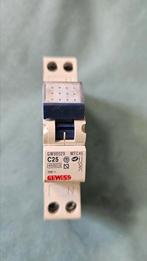 COMPACT MINIATURE CIRCUIT BREAKER - MTC 45 - 1P+N, Computers en Software, Netwerk switches, Ophalen of Verzenden, Nieuw