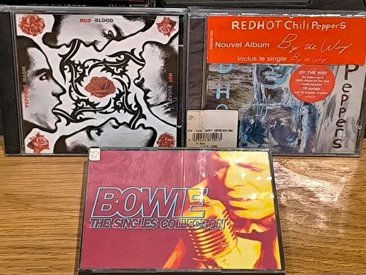 CD David Bowie, Red hot Chili peppers, CD & DVD, CD | Rock, Utilisé, Enlèvement ou Envoi