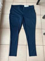Nieuwe donkerblauwe jegging - Maat 48 / 50, Kleding | Dames, Grote Maten, Ophalen of Verzenden, Nieuw, Broek of Spijkerbroek
