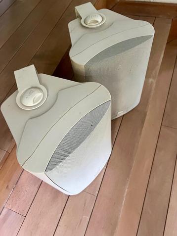 KEF  Ventura 6 Outdoor Loudspeakers, set beschikbaar voor biedingen