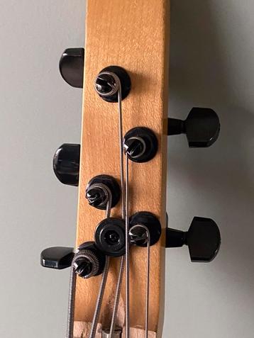Kubicki factor 5 bass beschikbaar voor biedingen
