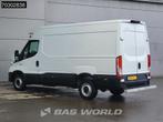 Iveco Daily 35S14 Automaat L2H2 3,5t Trekgewicht ACC LED Nav, Auto's, Automaat, Stof, Gebruikt, Euro 6