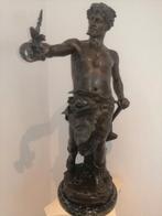 Bronze beeld Marion met stempel Le travel., Antiek en Kunst, Ophalen of Verzenden
