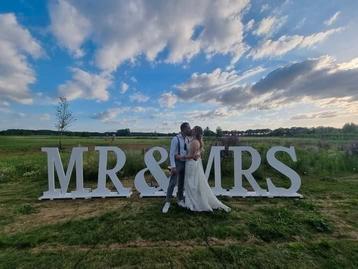 Grote decoratie letters mr&mrs of love 