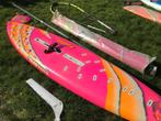 Windsurf plank met bijbehorend tuig, zeil en mast, Watersport en Boten, Windsurfen, Complete set, 5 tot 7 m², Met vin(nen), Gebruikt