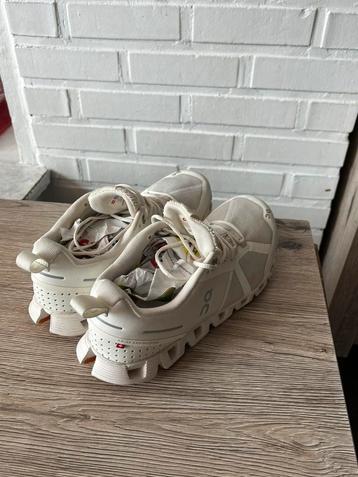 On Running Schoenen maat 38 beschikbaar voor biedingen