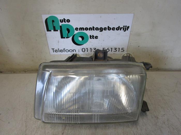 Phare gauche d'un Volkswagen Caddy (Caddy 95-), Autos : Pièces & Accessoires, Éclairage, Volkswagen, Utilisé, 3 mois de garantie