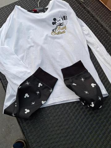 Dames pyjama beschikbaar voor biedingen