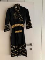Ninjago zwart goud verkleedpak met haarband maat 140, Kleding | Dames, Ophalen of Verzenden, Zo goed als nieuw