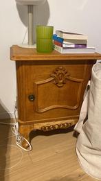 Vintage table de chevet, Maison & Meubles, Chambre à coucher | Tables de chevet, Neuf