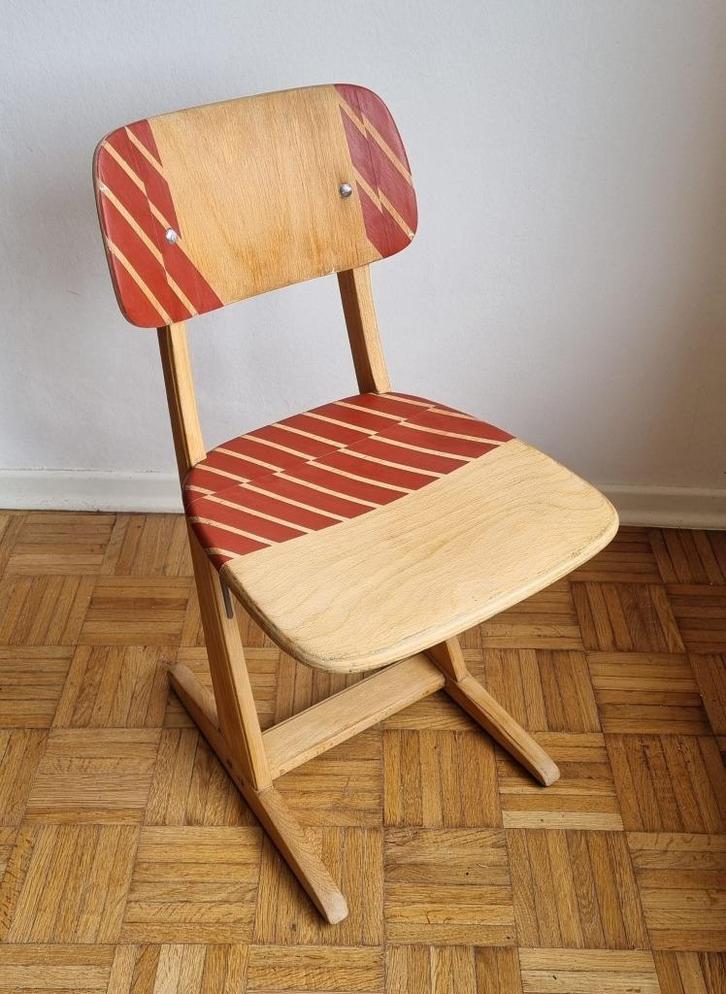 Kinderstoel in hout type casala t.v.v. Kinderkankerfonds, Kinderen en Baby's, Kinderkamer | Tafels en Stoelen, Zo goed als nieuw