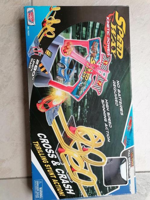 Motormax 78255 Speedway Kinetic Power Cross en Crash Stunt C, Kinderen en Baby's, Speelgoed | Racebanen, Zo goed als nieuw, Met looping