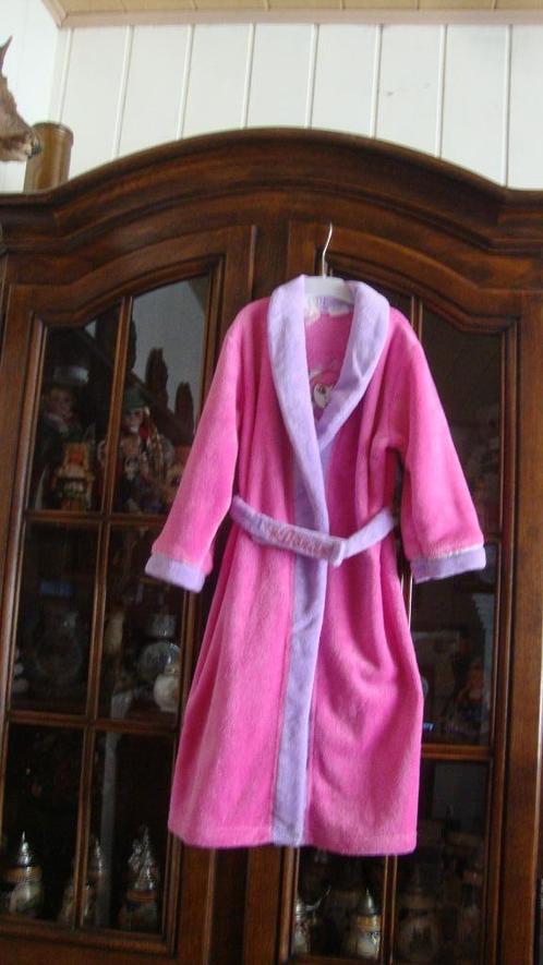 Robe de chambre Dora super douce en très bon état, Enfants & Bébés, Vêtements enfant | Taille 116, Comme neuf, Fille, Autres types