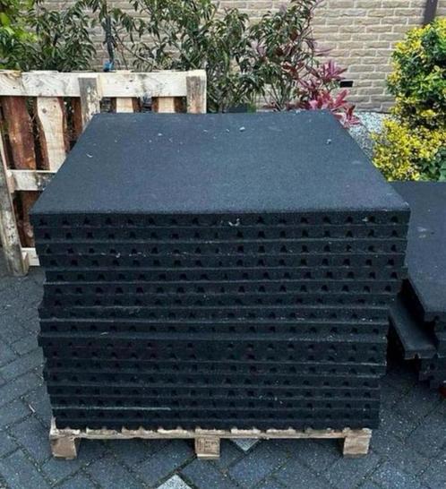 Stalmatten 100x100 4cm dik, Dieren en Toebehoren, Stalling en Weidegang, Stalling, Accessoires, 4 paarden of pony's of meer