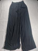 Pantalon fluide noir de la marque H&M, Kleding | Dames, Broeken en Pantalons, Maat 38/40 (M), H&M, Zwart, Ophalen of Verzenden