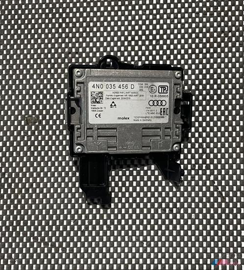 AUDI A3 ANTENNEVERSTERKER MET HOUDER 4N0035456D, Auto diversen, Autoradio's, Gebruikt, Ophalen of Verzenden