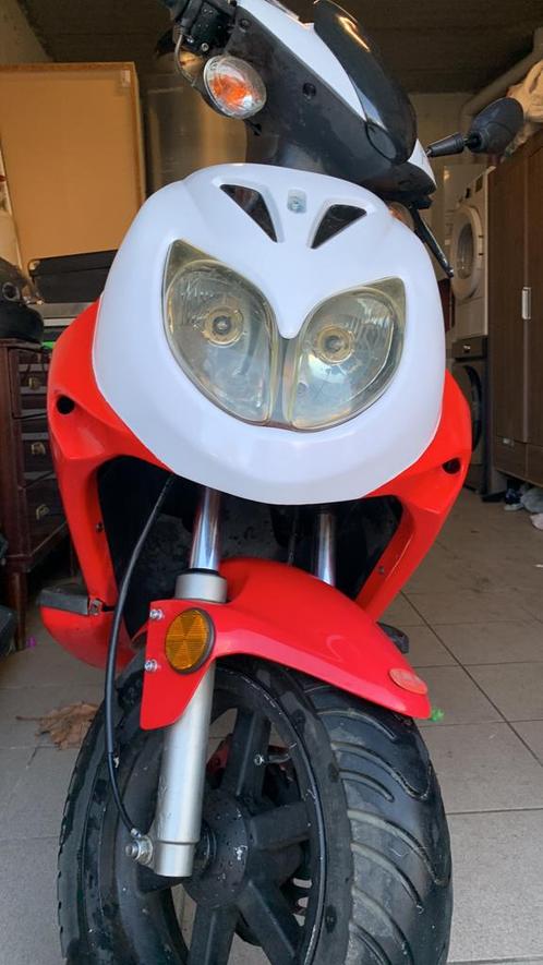 Keeway F-act 50.  A klasse rijd 60 alle papieren 1 sleutel, Fietsen en Brommers, Scooters | Overige merken, Zo goed als nieuw