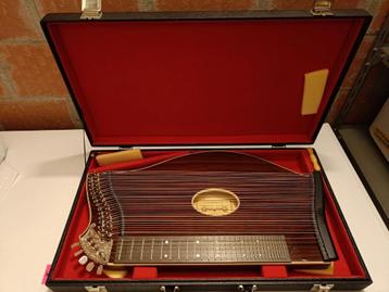 Te koop : Citer ZITHER Walter E Sandner in koffer beschikbaar voor biedingen