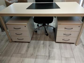bureau beschikbaar voor biedingen
