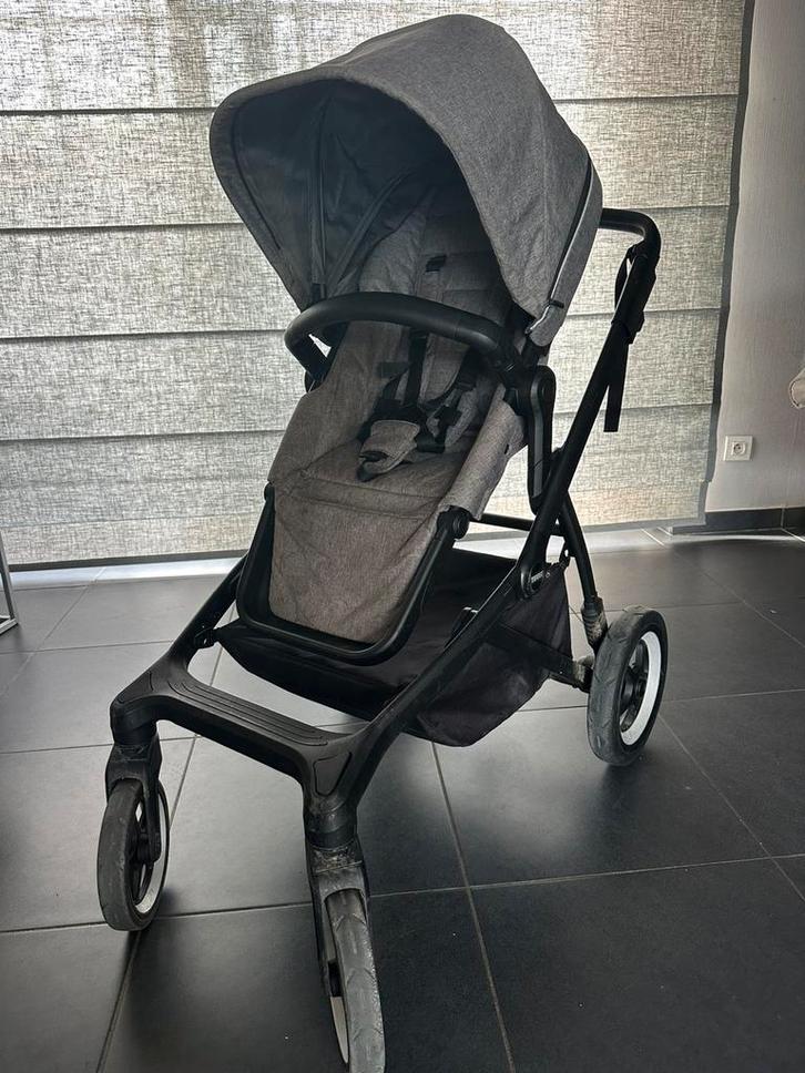 Thule sleek - enkele of dubbele buggy, Enfants & Bébés, Buggys, Utilisé, Autres marques, Modèle duo, Protection de pluie, Dossier réglable