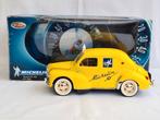 Renault 4 CV Michelin 1954 Solido 1:18, Ophalen of Verzenden, Gebruikt, Auto, Solido