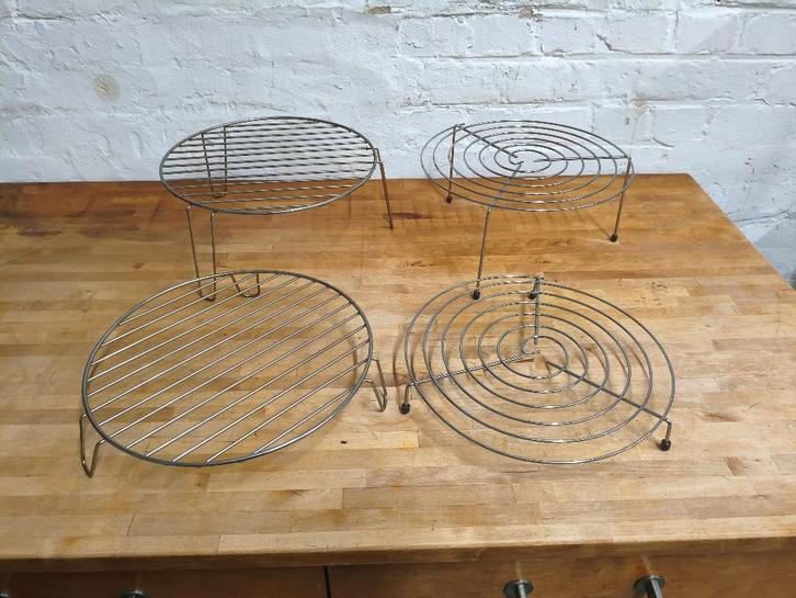 lot de 4 claies à pâtisserie, Maison & Meubles, Cuisine | Ustensiles de cuisine, Comme neuf, Enlèvement ou Envoi