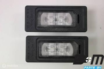 Set kentekenplaatverlichting Audi Q3 FL 8U 4G0943021 beschikbaar voor biedingen
