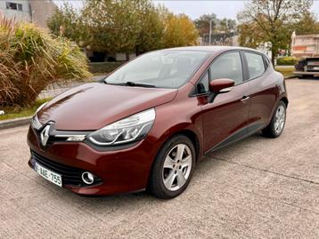 Renault clio - 1.2 benzine - navi/airco/cruise/pdc/trekhaak disponible aux enchères