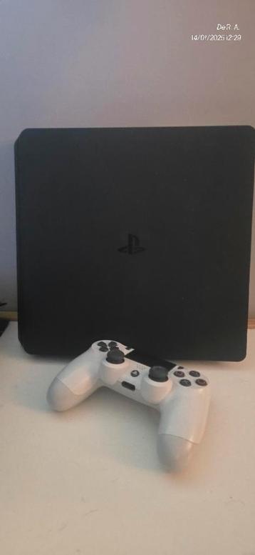 PS4 SLIM + controller - €80! beschikbaar voor biedingen