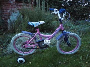 Vélo 16 pouces rose violet pour fille G Concept 