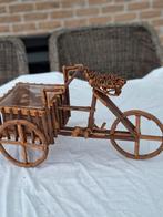 Houten fiets om plantje in ter zetten, Ophalen