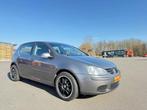 Volkswagen Golf 5 1.6 i GARANTIE € 4750, 100 kW, Stof, Zwart, 4 cilinders