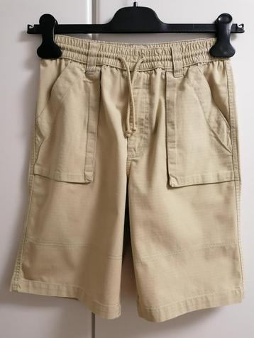 Beige bermuda met elastiek en touwtje, 134 beschikbaar voor biedingen