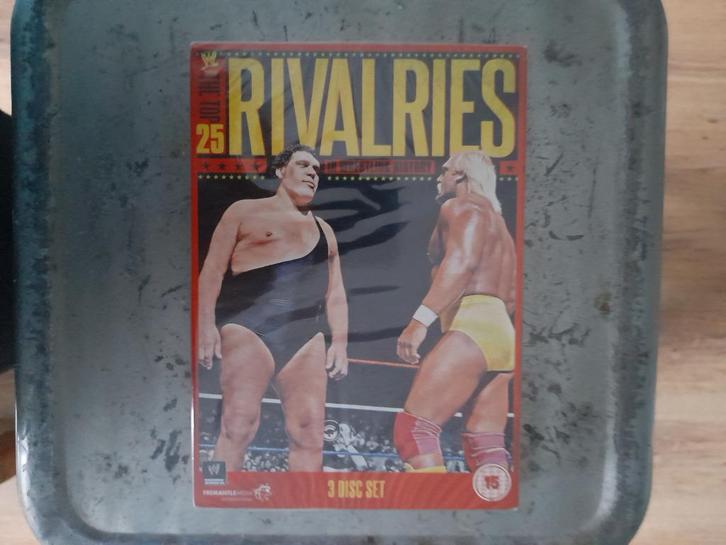 Twee WWE DVDs (Hulk Hogan), Cd's en Dvd's, Dvd's | Sport en Fitness, Nieuw in verpakking, Overige typen, Vechtsport, Boxset, Vanaf 16 jaar