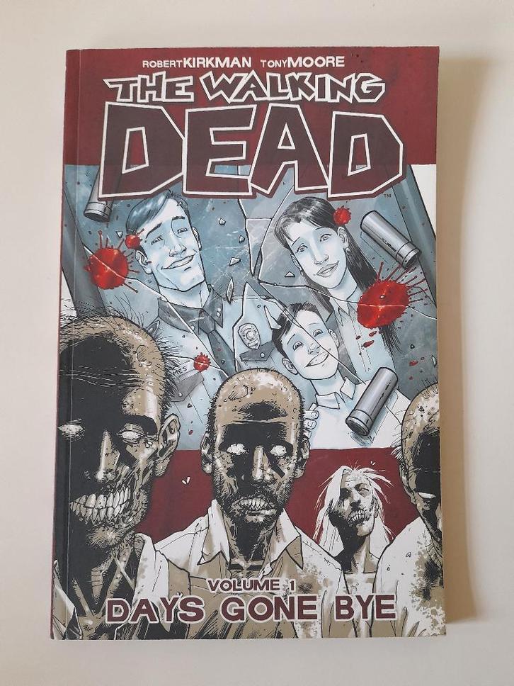 Comic - The Walking Dead, Volume 1, Boeken, Strips | Comics, Zo goed als nieuw, Amerika, Ophalen of Verzenden