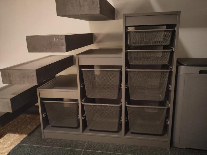 ikea kast trofast met bakken, Enfants & Bébés, Chambre d'enfant | Commodes & Armoires, Comme neuf, Armoire, 90 à 105 cm, 75 à 100 cm