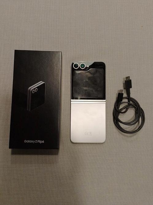 Samsung Galaxy Z Flip 6, Telecommunicatie, Mobiele telefoons | Samsung, Nieuw, Galaxy Z Flip, 256 GB, Zilver, Ophalen