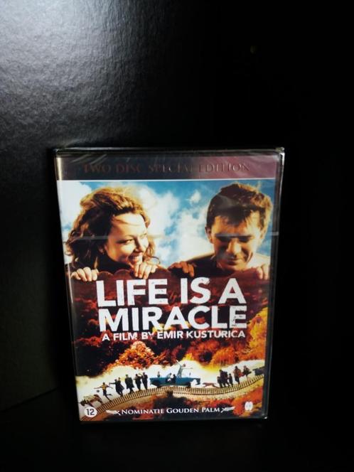 La vie est un miracle (film de Emir Kusturica), CD & DVD, DVD | Classiques, Neuf, dans son emballage, Autres genres, 1980 à nos jours