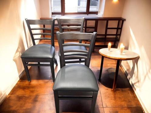 12 donkere houten stoelen met lederen zit, Huis en Inrichting, Stoelen, Gebruikt, Ophalen