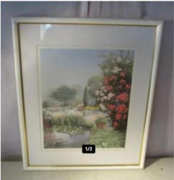 2 Dezelfde Mooie Witte houten Fotolijsten - 64x54 / 60x50 beschikbaar voor biedingen